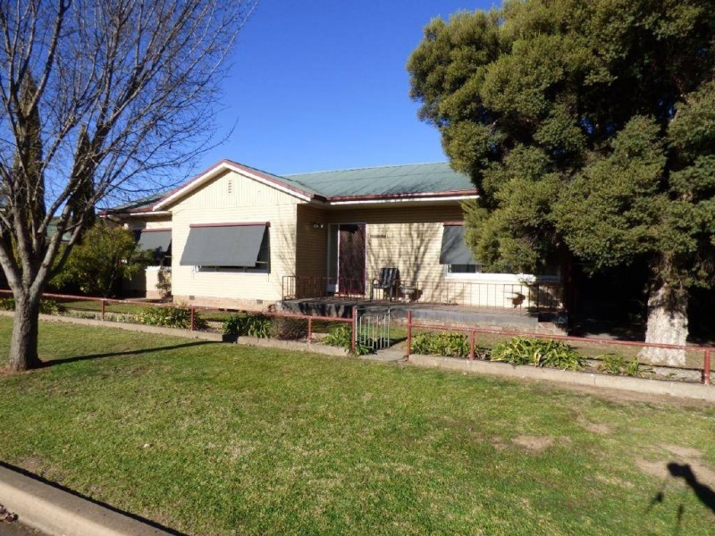 85 Temora Street, Cootamundra NSW 2590