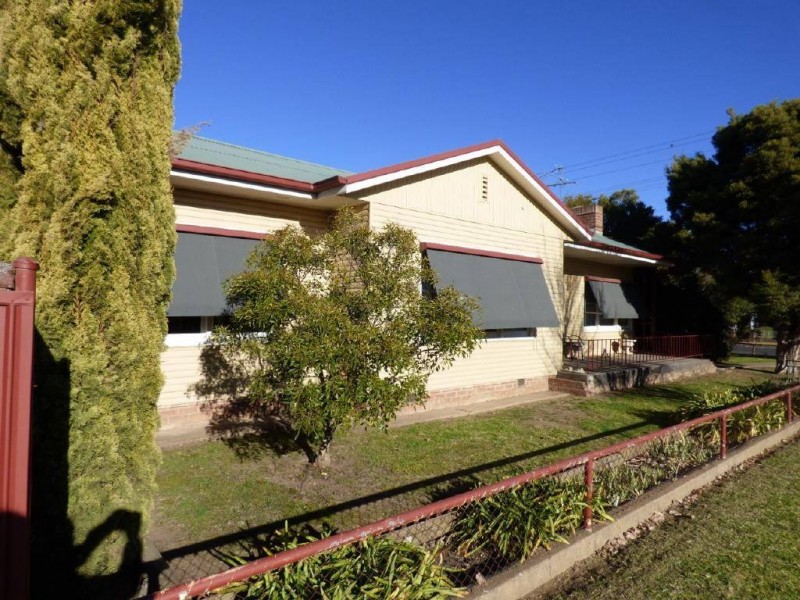 85 Temora Street, Cootamundra NSW 2590