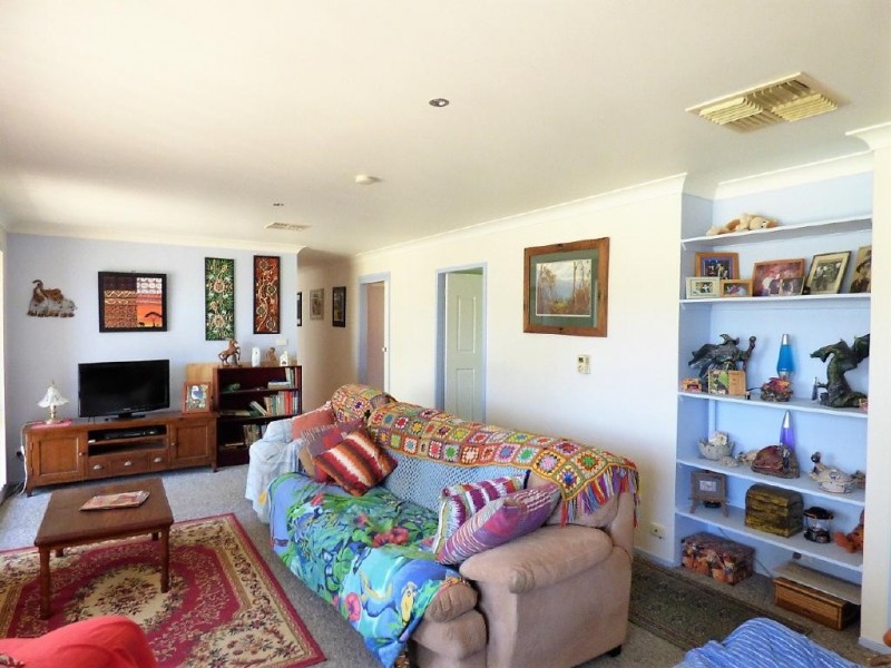 20 Cambria Street, Stockinbingal NSW 2725