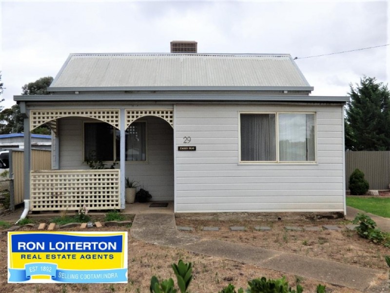 29 Warren Street, Cootamundra NSW 2590