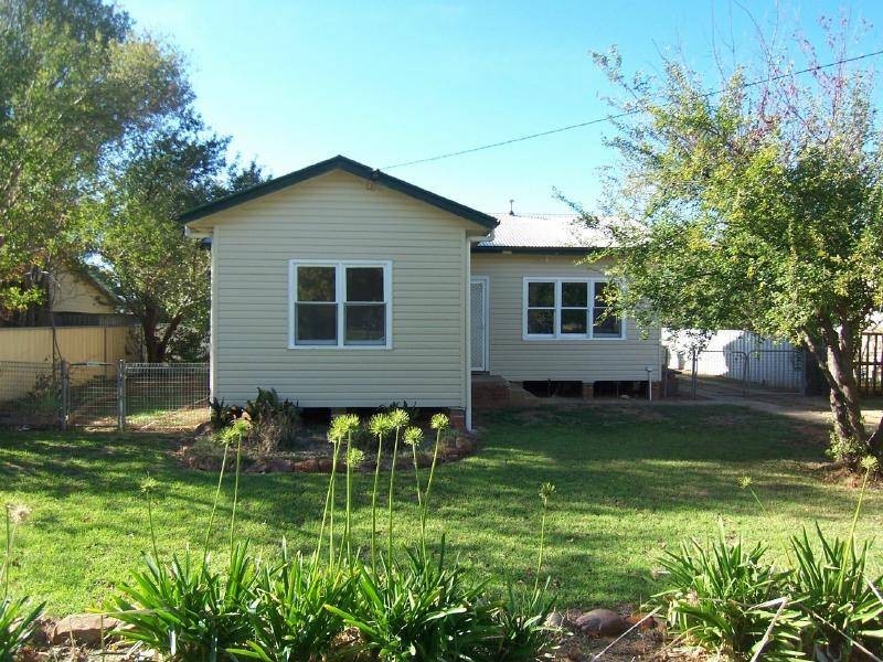 22 Harley Avenue, Cootamundra NSW 2590