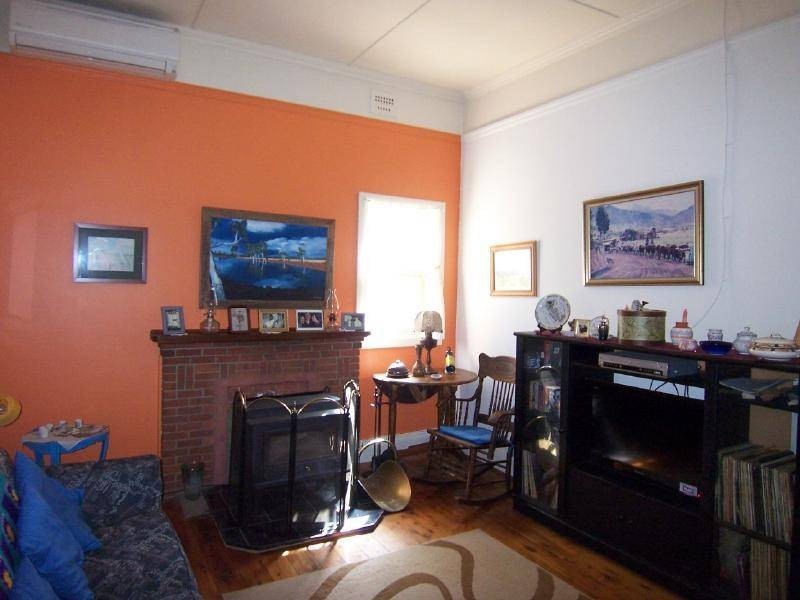 38 Florence Street, Cootamundra NSW 2590