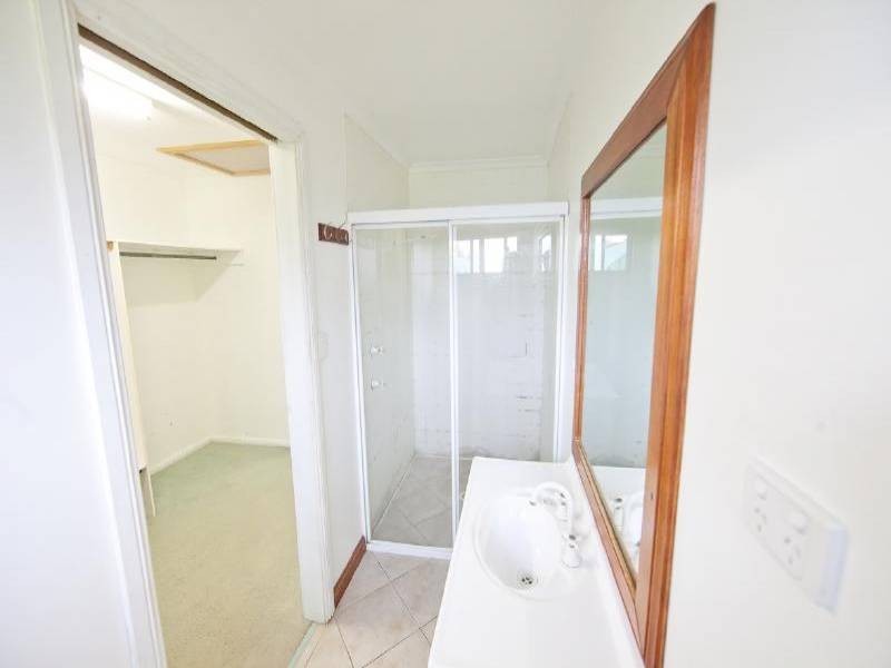 2 Cowong Street, Cootamundra NSW 2590