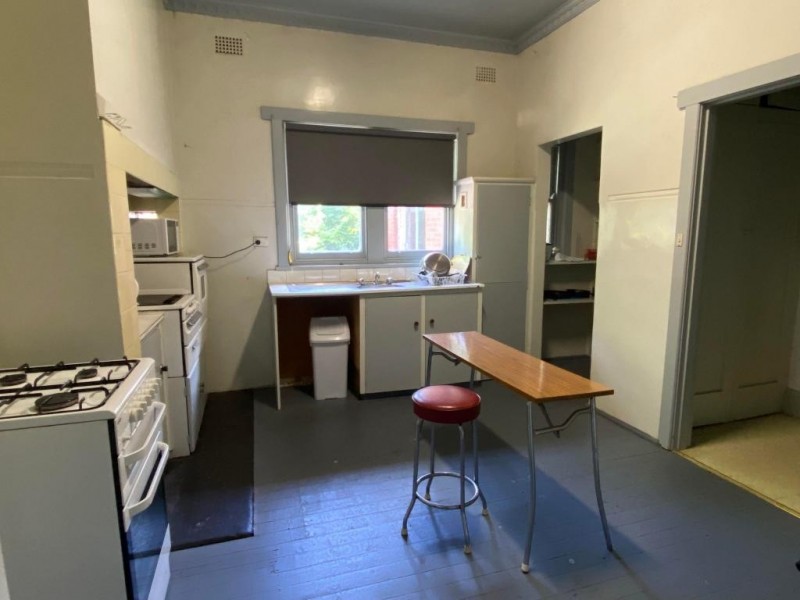 42 Cooper Street, Cootamundra NSW 2590