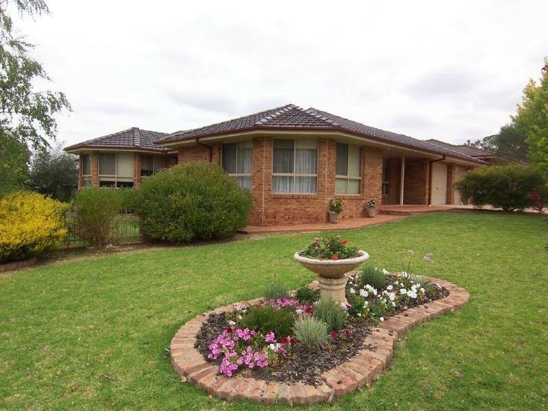 2 Sheahan Street, Cootamundra NSW 2590