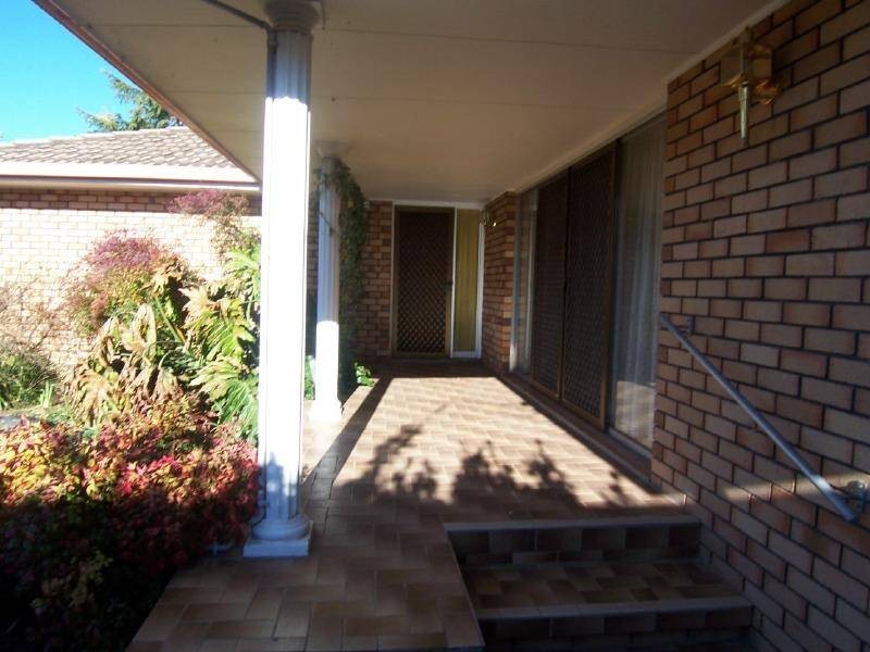 67 Olney Street, Cootamundra NSW 2590