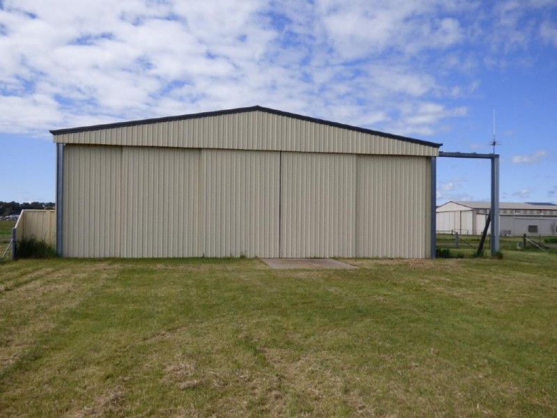 9 Quinlan Drive, Cootamundra NSW 2590