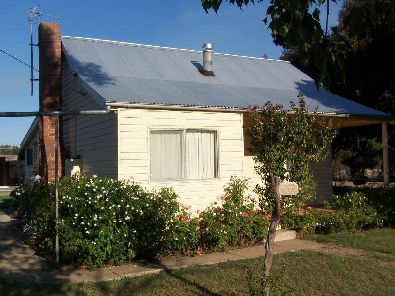 5 Dudauman Road, Stockinbingal NSW 2725