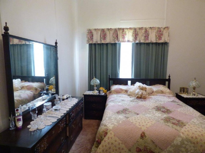 2 Grey Street, Cootamundra NSW 2590