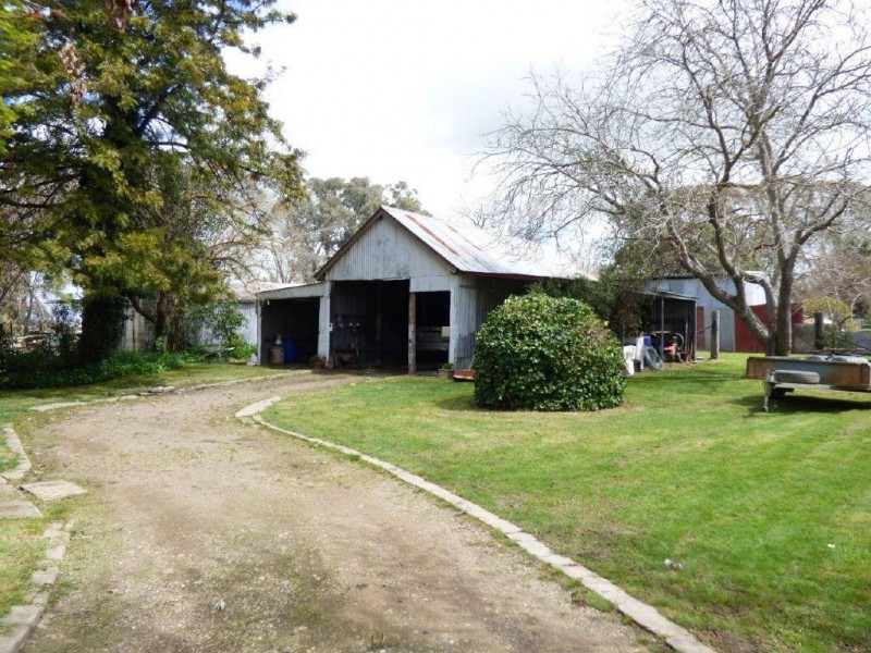 2 Grey Street, Cootamundra NSW 2590