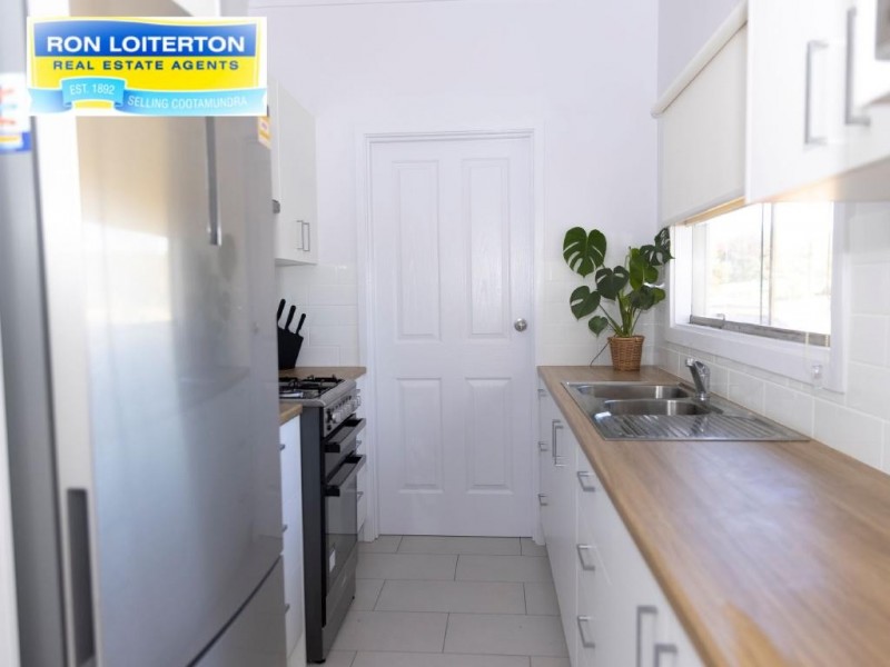 38 Ursula Street, Cootamundra NSW 2590