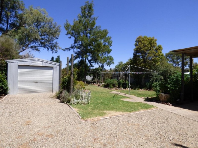 9 Meagher Street, Cootamundra NSW 2590