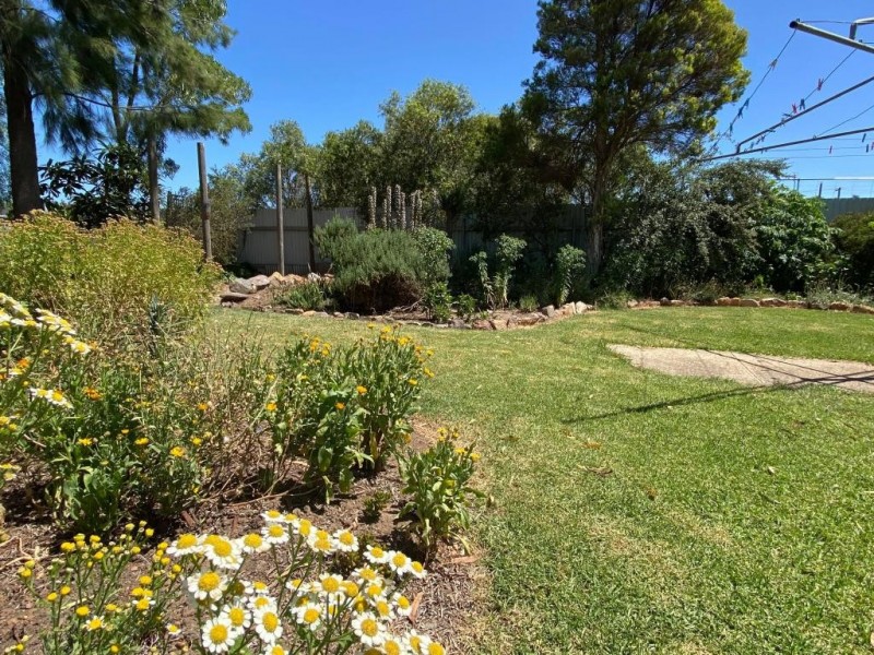 9 Meagher Street, Cootamundra NSW 2590