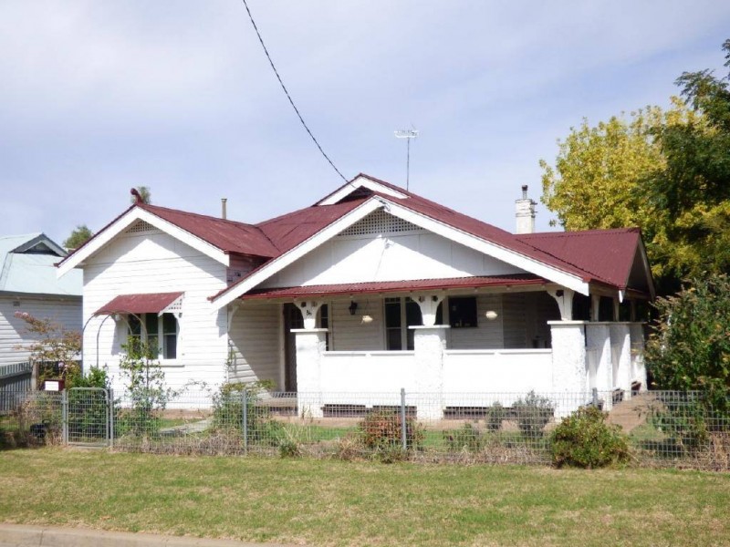 86 Adams Street, Cootamundra NSW 2590