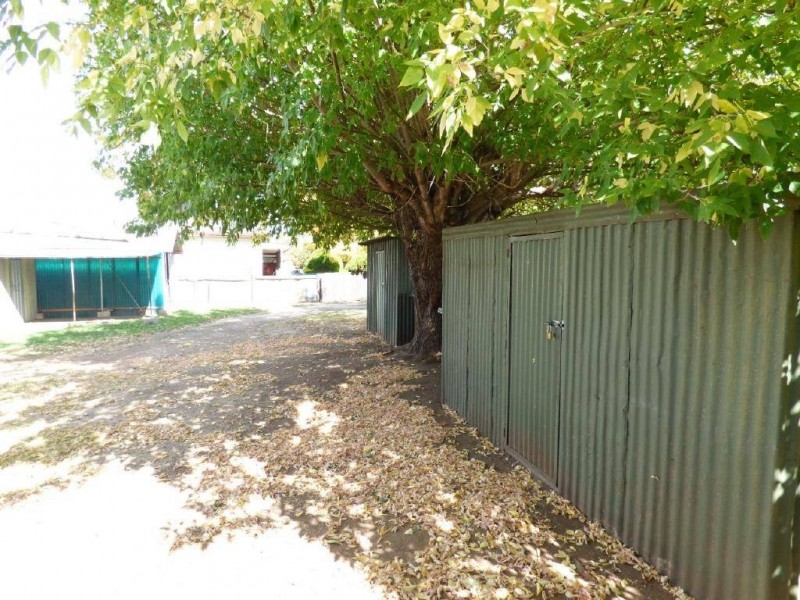 86 Adams Street, Cootamundra NSW 2590