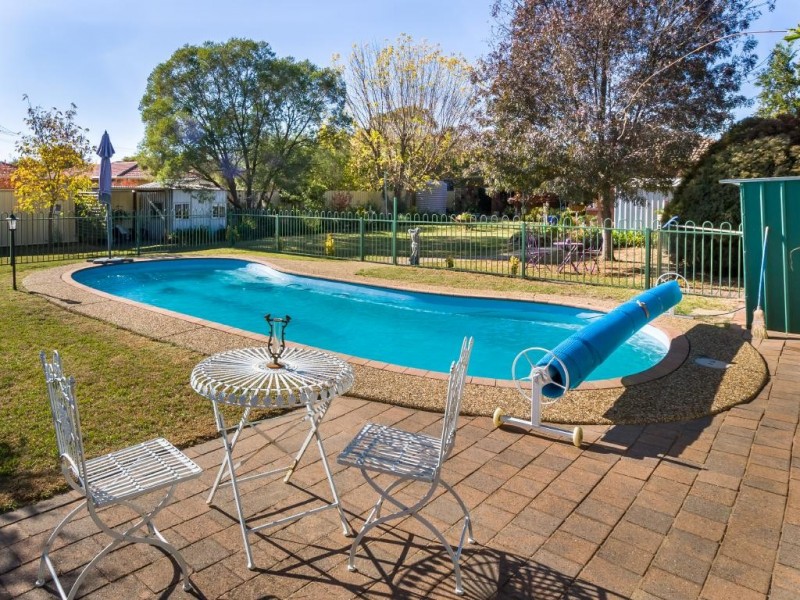 2 Richards Street, Cootamundra NSW 2590