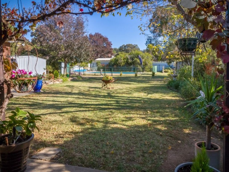 2 Richards Street, Cootamundra NSW 2590
