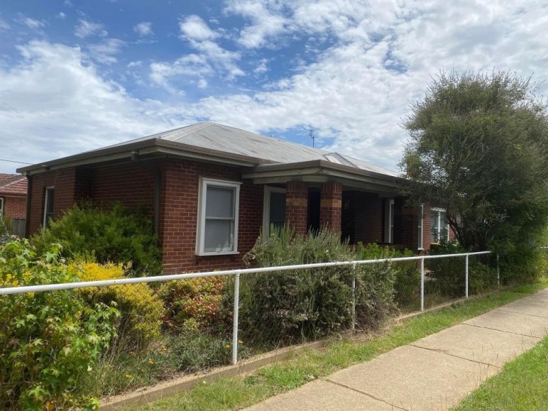 27 Murray Street, Cootamundra NSW 2590