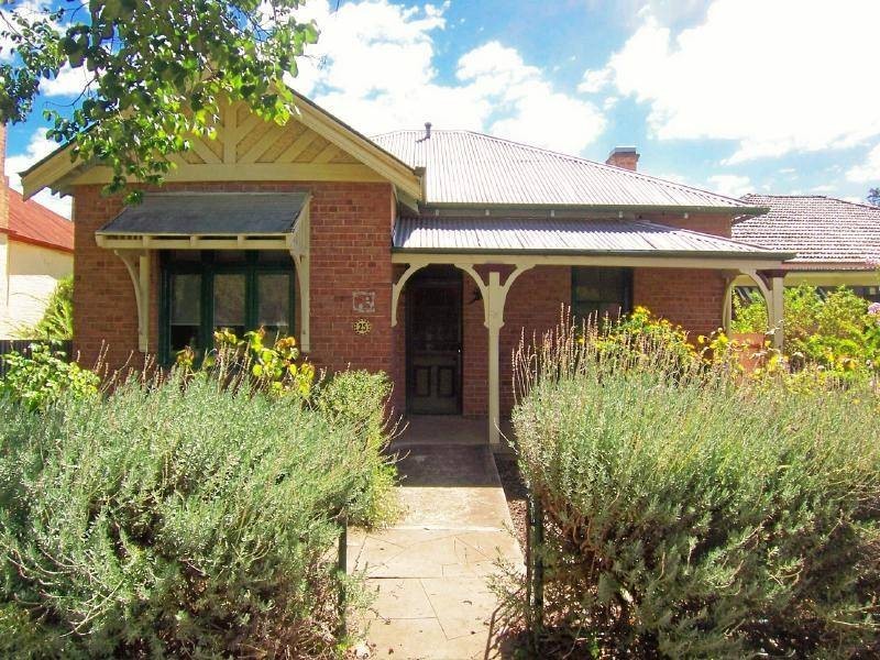 25 Thompson Street, Cootamundra NSW 2590