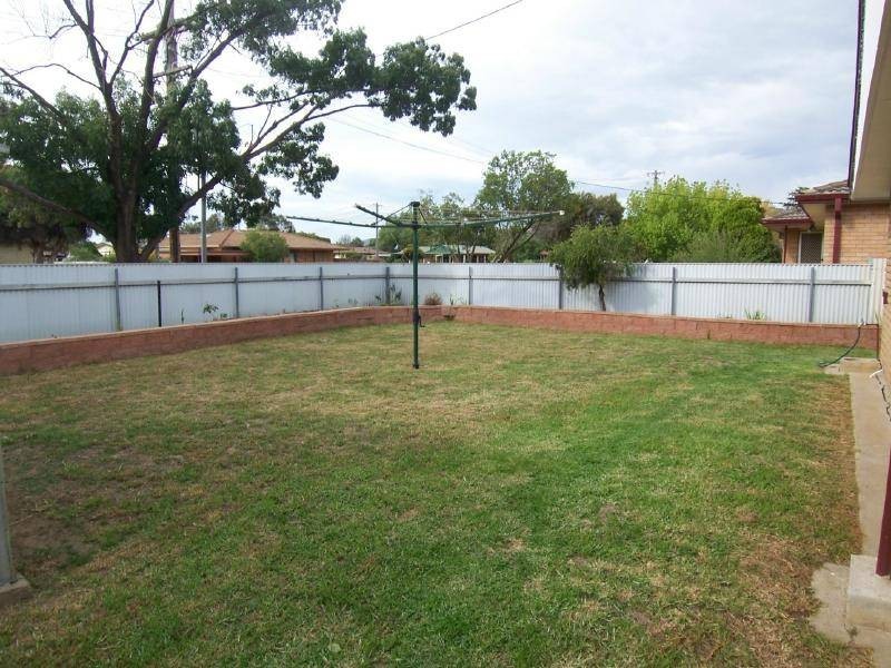 2 Albert Street, Cootamundra NSW 2590
