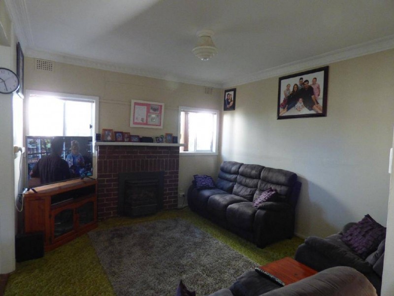 148 Sutton Street, Cootamundra NSW 2590