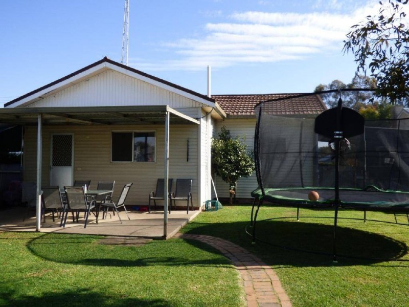 148 Sutton Street, Cootamundra NSW 2590