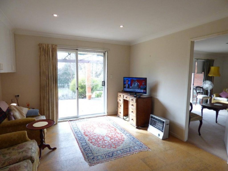 17 Scott Avenue, Cootamundra NSW 2590