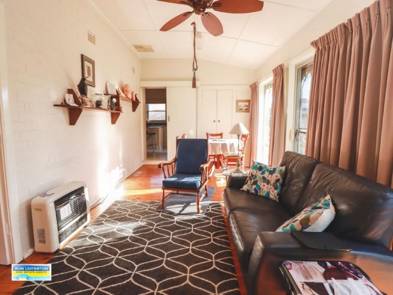 93 Thompson Street, Cootamundra NSW 2590