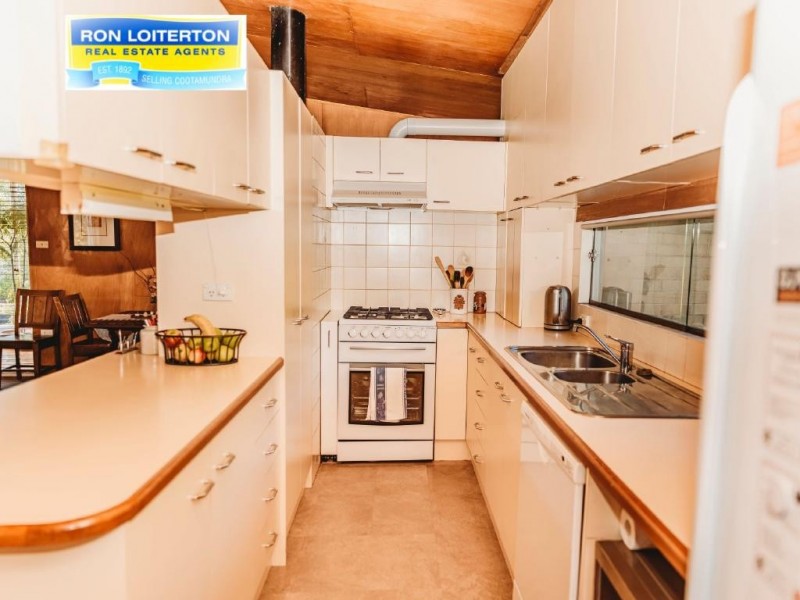 71 Centenary Avenue, Cootamundra NSW 2590
