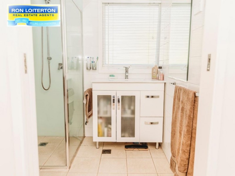 71 Centenary Avenue, Cootamundra NSW 2590