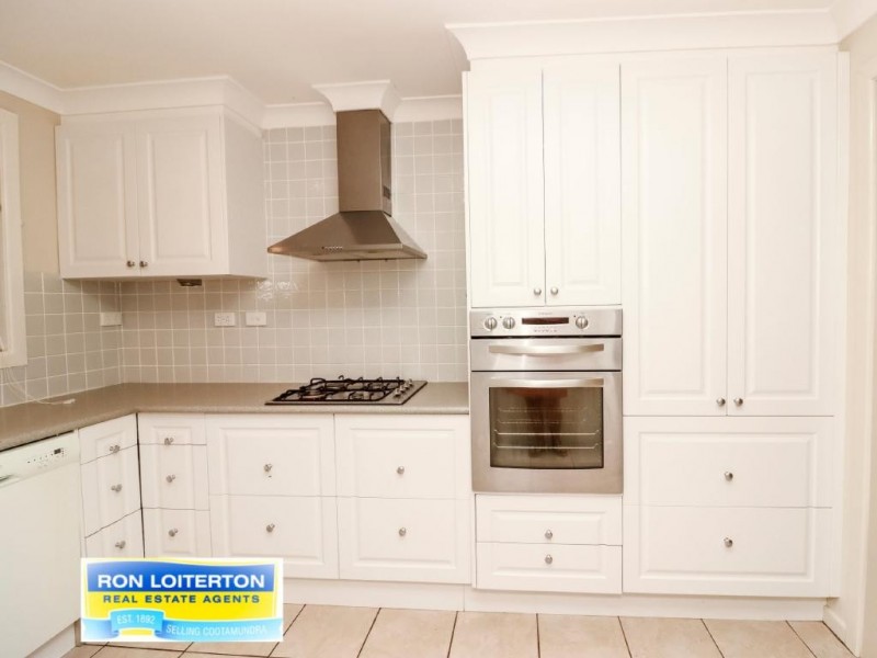 9 Scott Avenue, Cootamundra NSW 2590