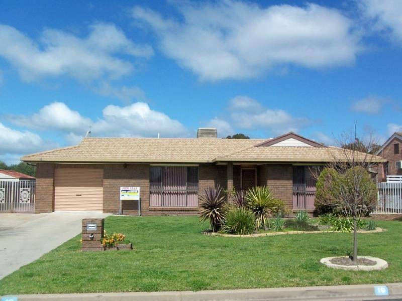 19 Inala Place, Cootamundra NSW 2590