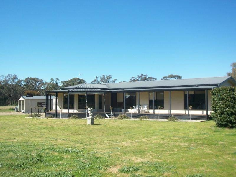69 O’Brien Street, Cootamundra NSW 2590