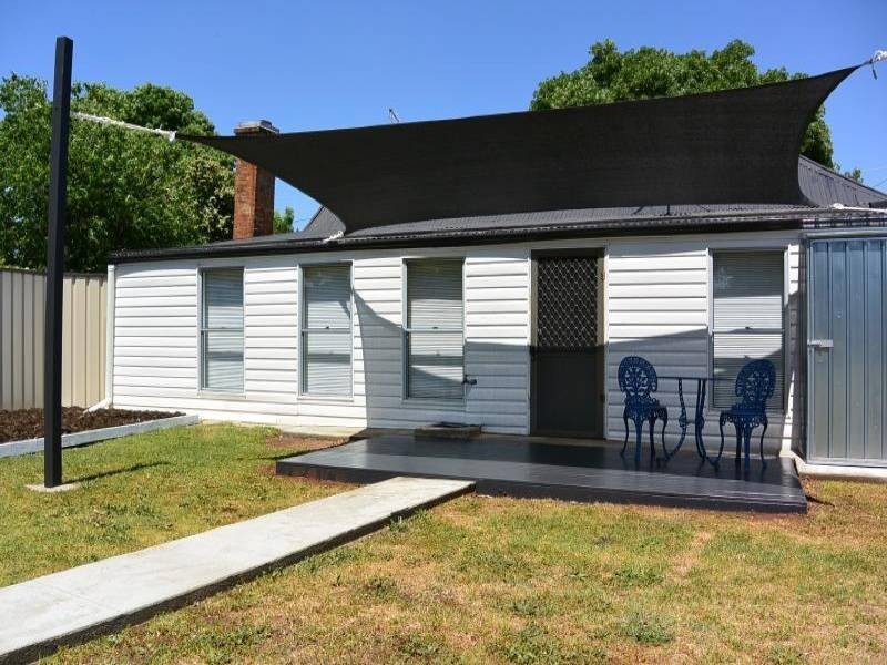 20 A Gundagai Road, Cootamundra NSW 2590