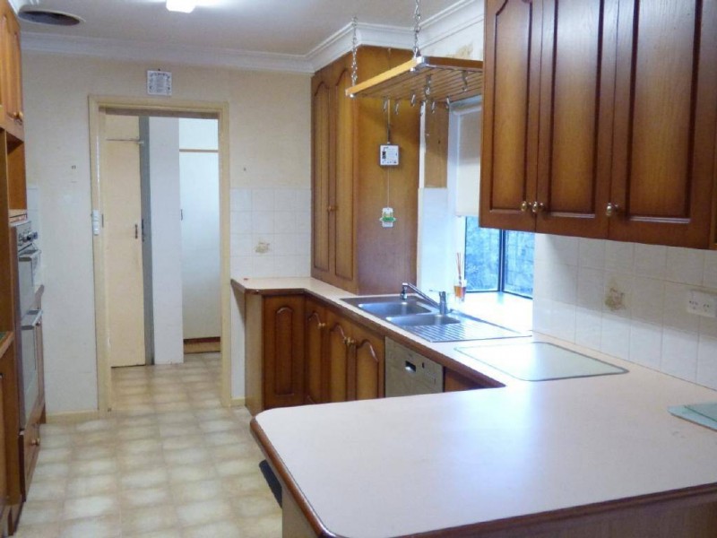 28 John Street, Cootamundra NSW 2590