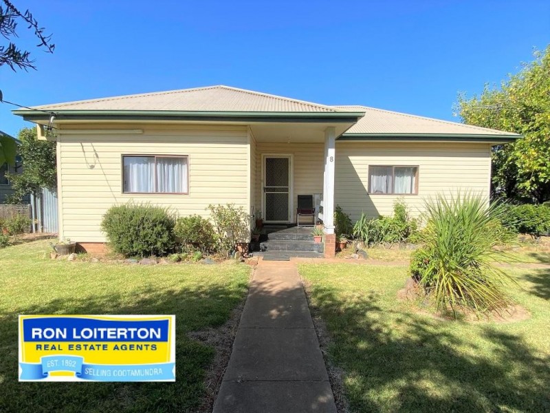 8 Cameron Square, Cootamundra NSW 2590