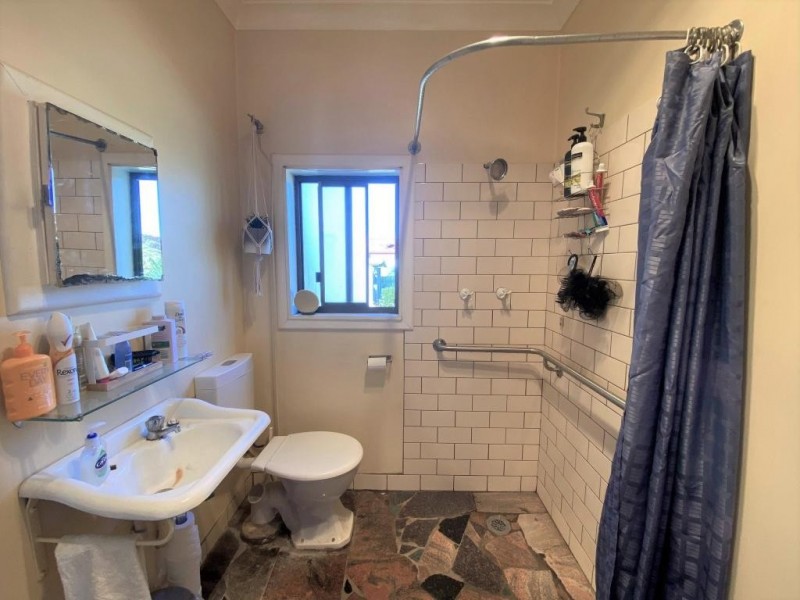 8 Cameron Square, Cootamundra NSW 2590