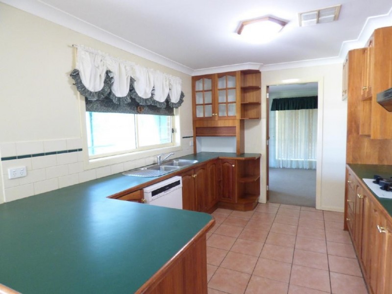 6 Matthews Street, Cootamundra NSW 2590