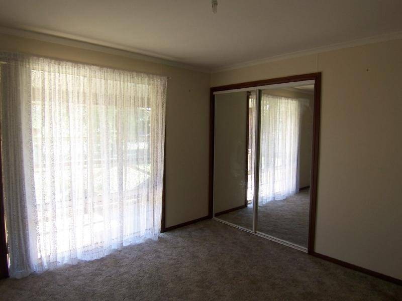 11 Wood Street, Temora NSW 2666