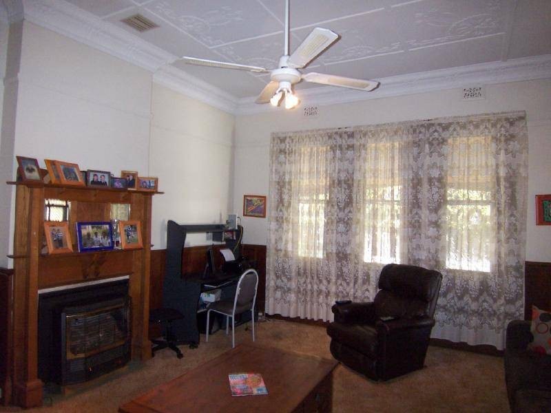65 Temora Street, Cootamundra NSW 2590