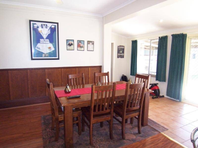 65 Temora Street, Cootamundra NSW 2590