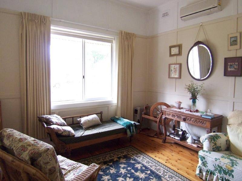 4 Morris Street, Cootamundra NSW 2590