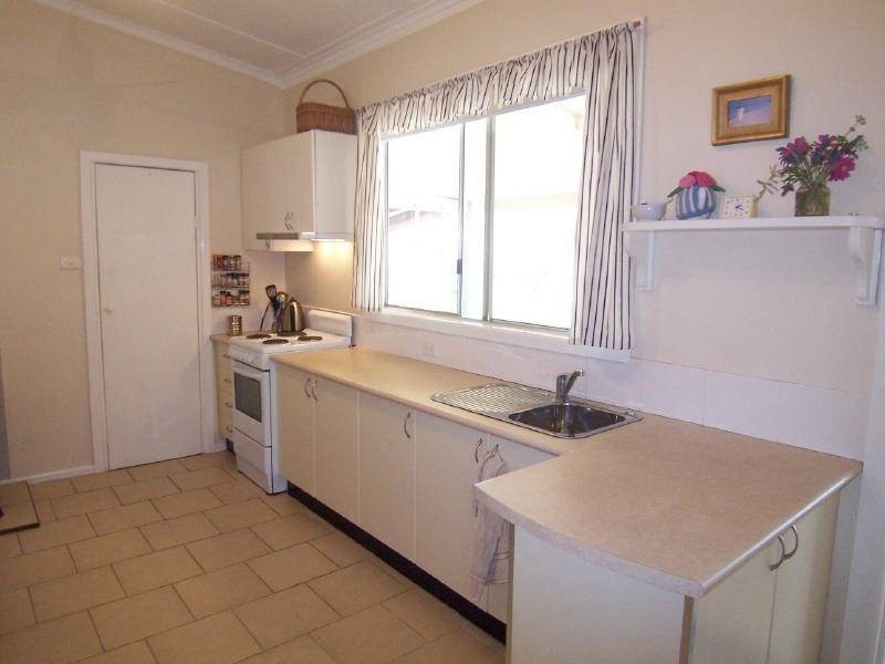 4 Morris Street, Cootamundra NSW 2590