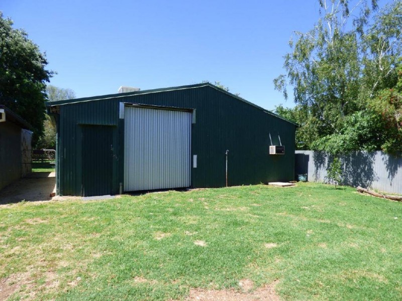 17 Temora Street, Cootamundra NSW 2590