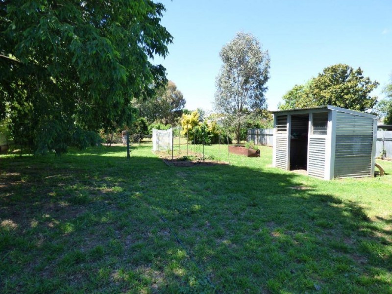 17 Temora Street, Cootamundra NSW 2590