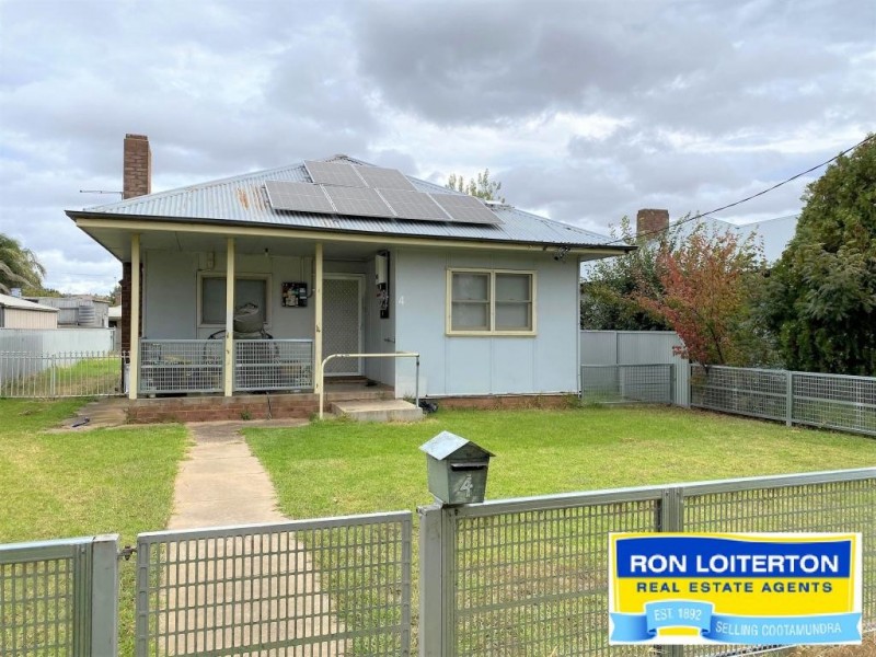 4 Bullecourt Street, Cootamundra NSW 2590