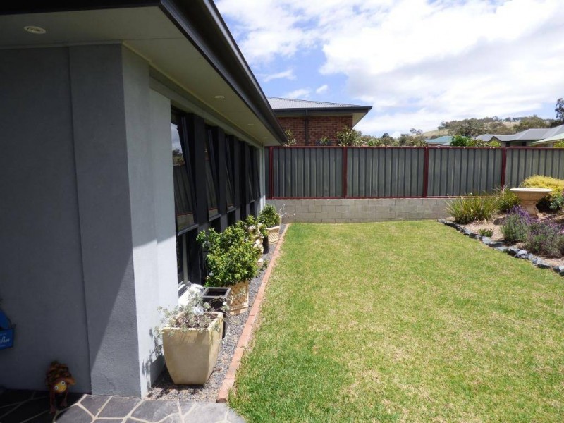 35 Matilda Avenue, Cootamundra NSW 2590
