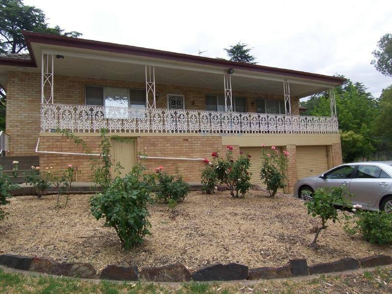 27 John Street, Cootamundra NSW 2590