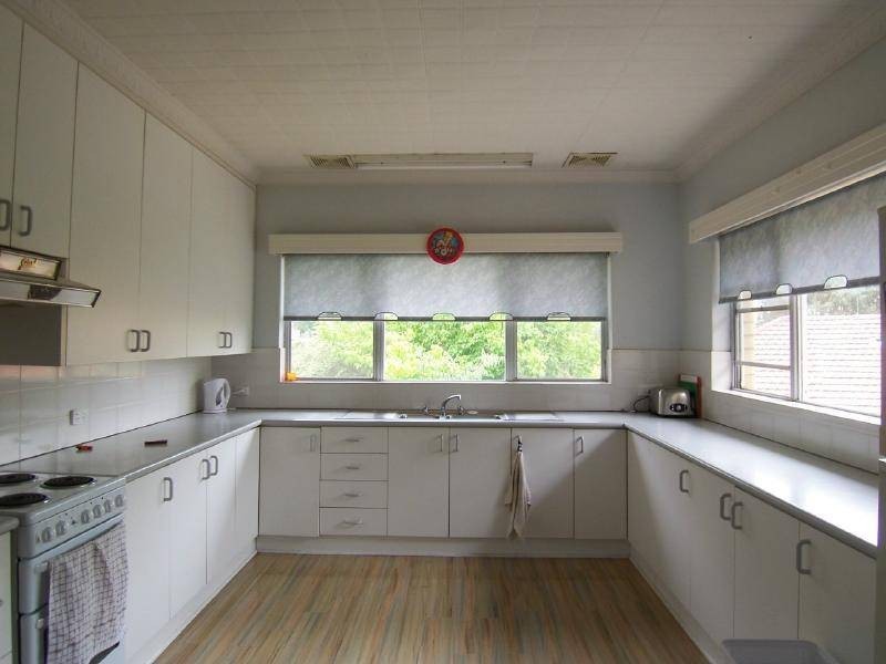 27 John Street, Cootamundra NSW 2590