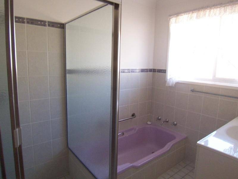 67 Olney Street, Cootamundra NSW 2590